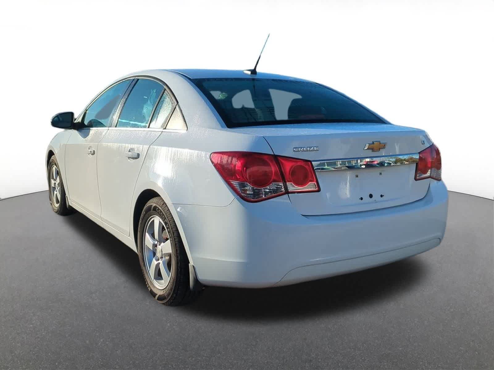 2013 Chevrolet Cruze photo 4
