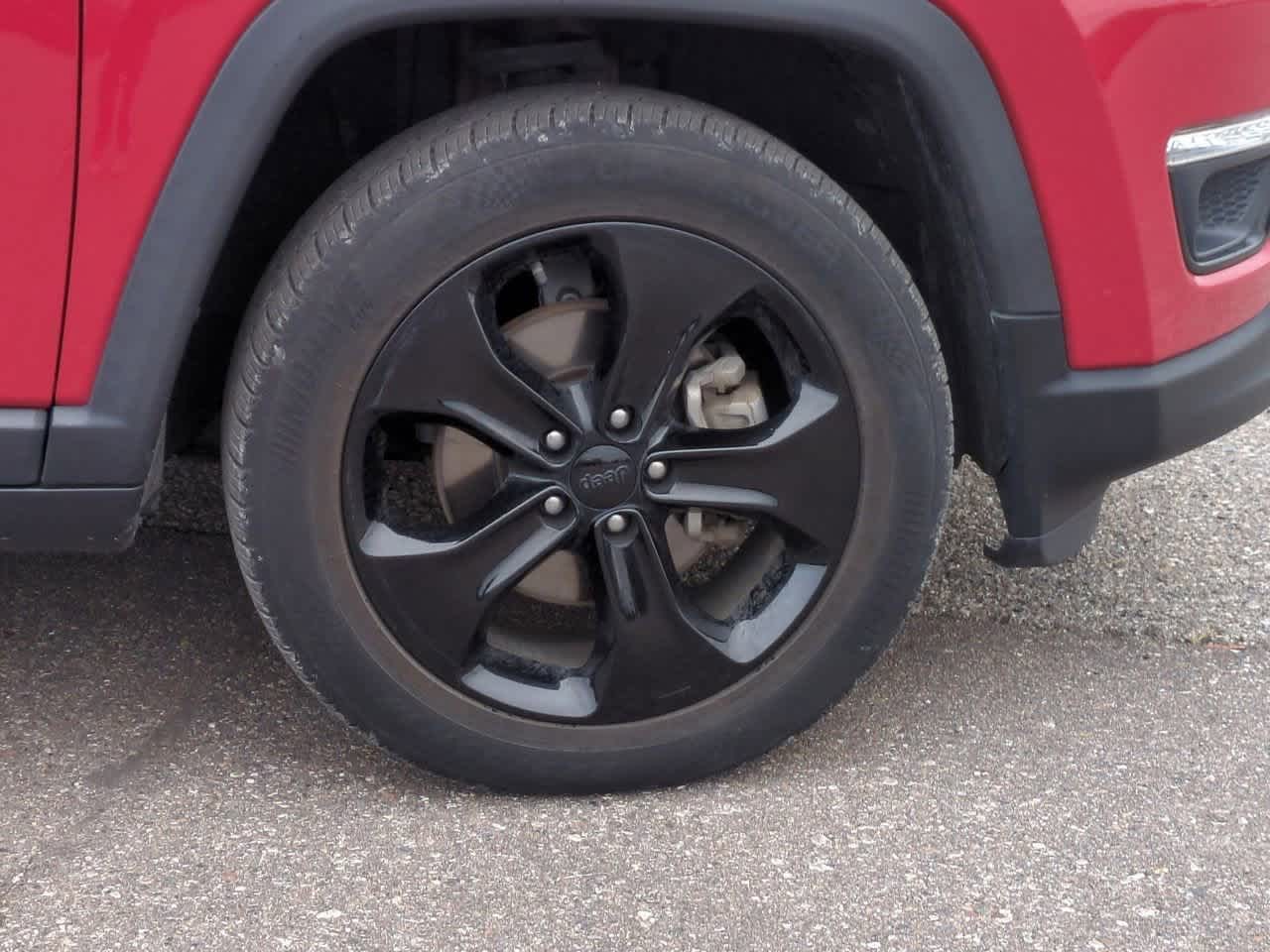 Thumbnail: 2020 Jeep Compass - 13