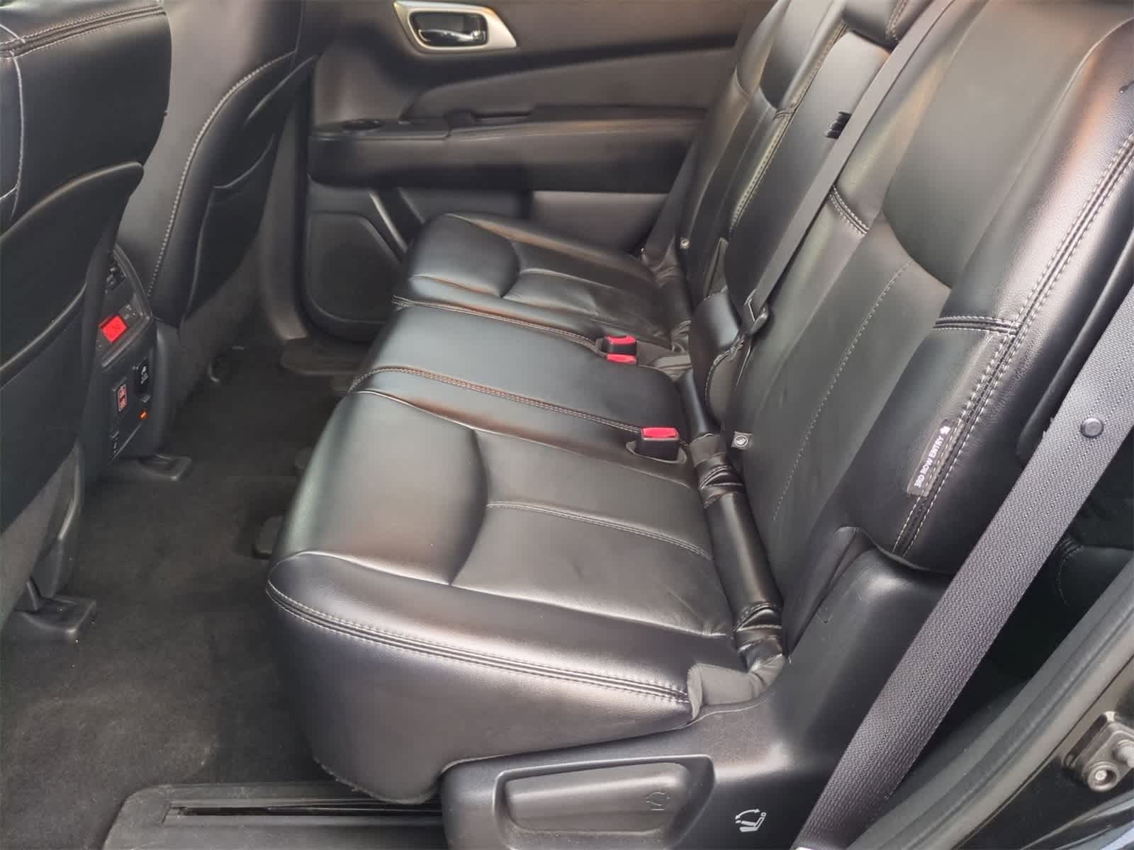 Thumbnail: 2018 Nissan Pathfinder - 19