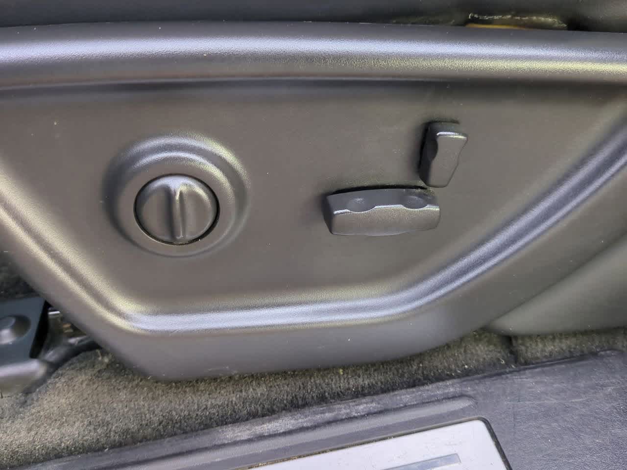 Thumbnail: 2005 GMC Envoy - 16