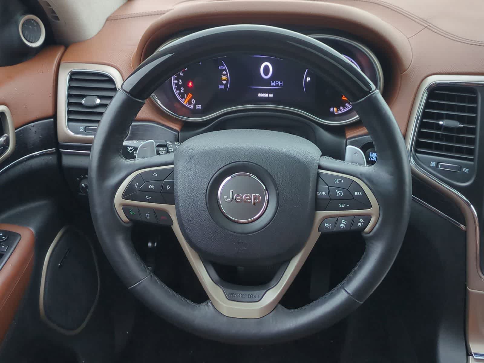 Thumbnail: 2016 Jeep Grand Cherokee - 23