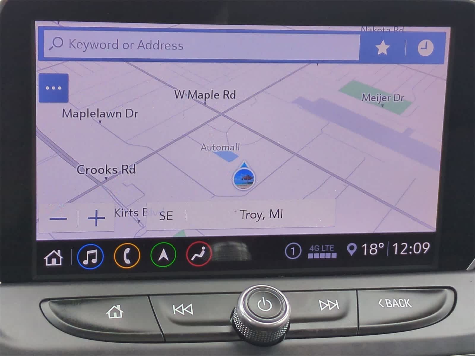 Thumbnail: 2020 Chevrolet Blazer - 29