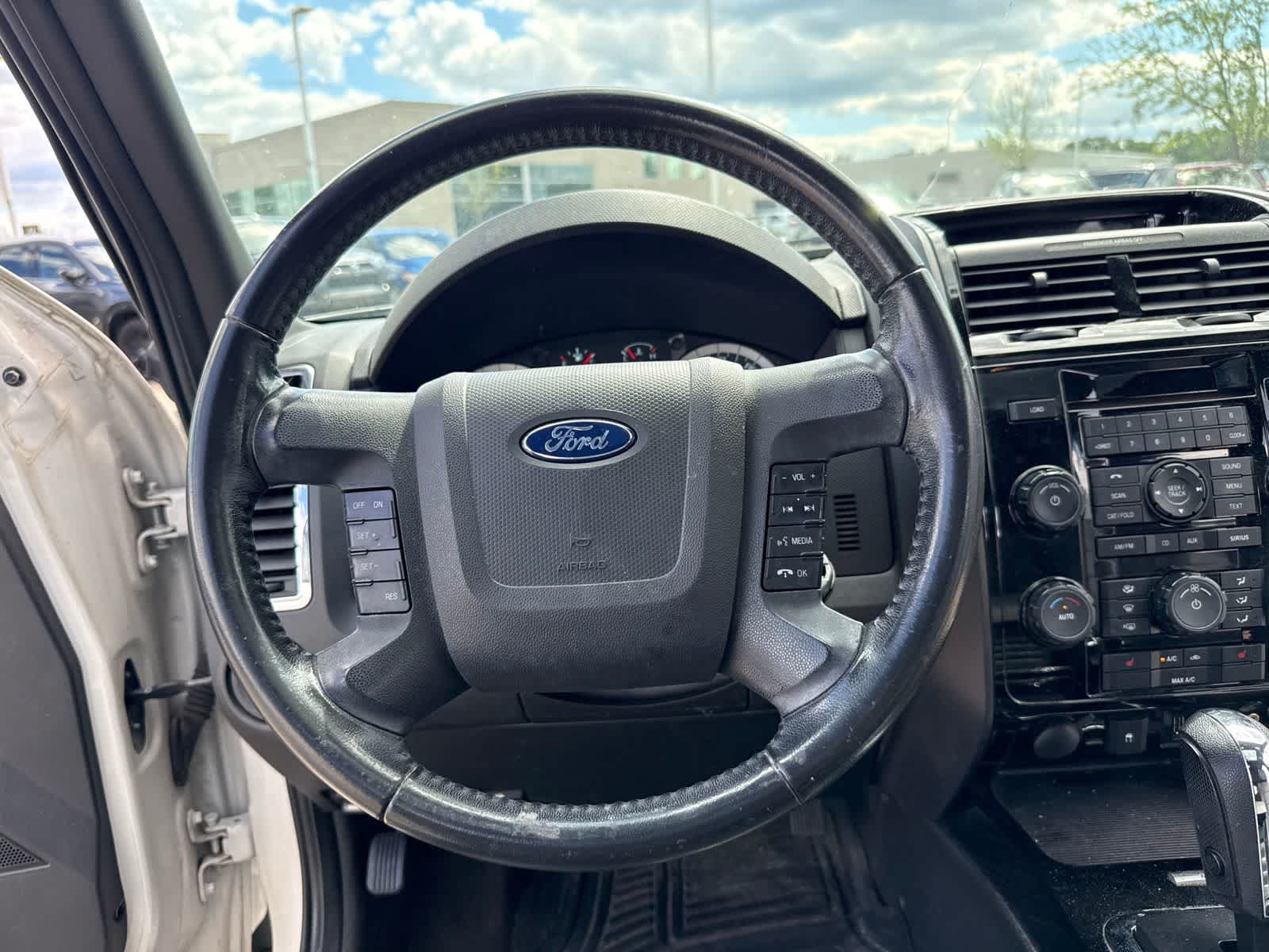 Thumbnail: 2010 Ford Escape - 20