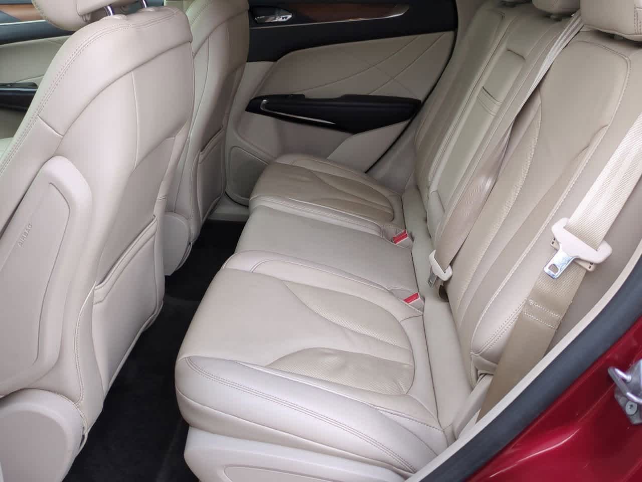 Thumbnail: 2017 Lincoln MKC - 18