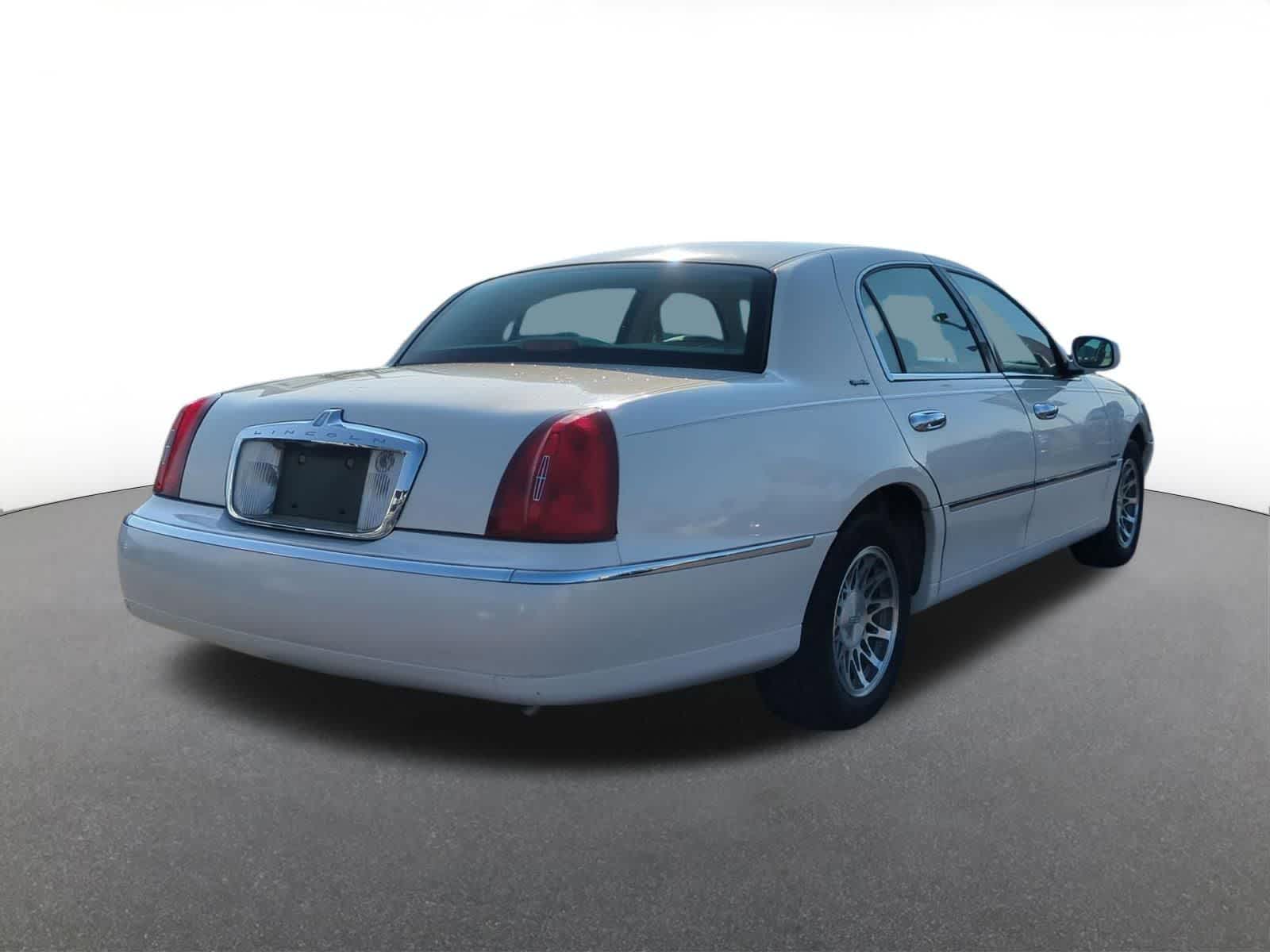 Thumbnail: 2000 Lincoln Town Car - 6