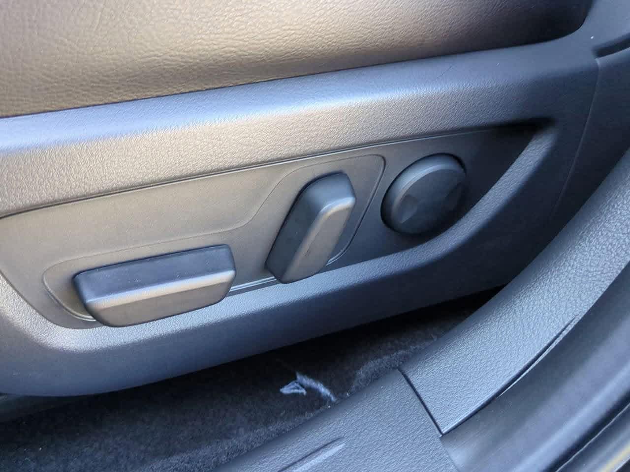 Thumbnail: 2026 Mazda CX-50 - 15