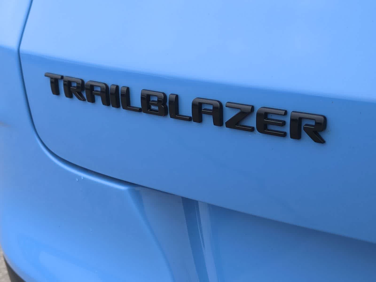 Thumbnail: 2023 Chevrolet TrailBlazer - 12