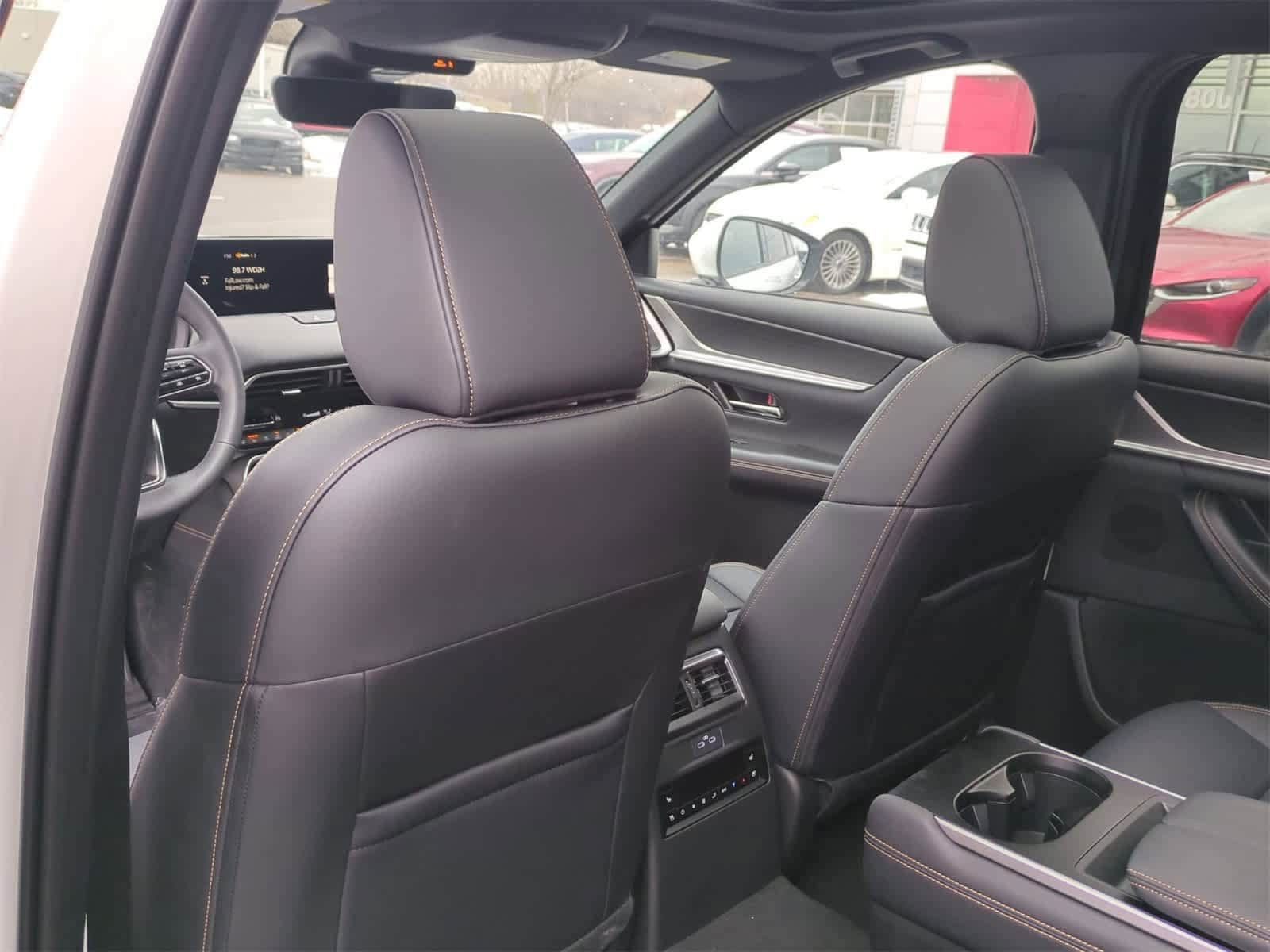 Thumbnail: 2026 Mazda CX-90 - 17