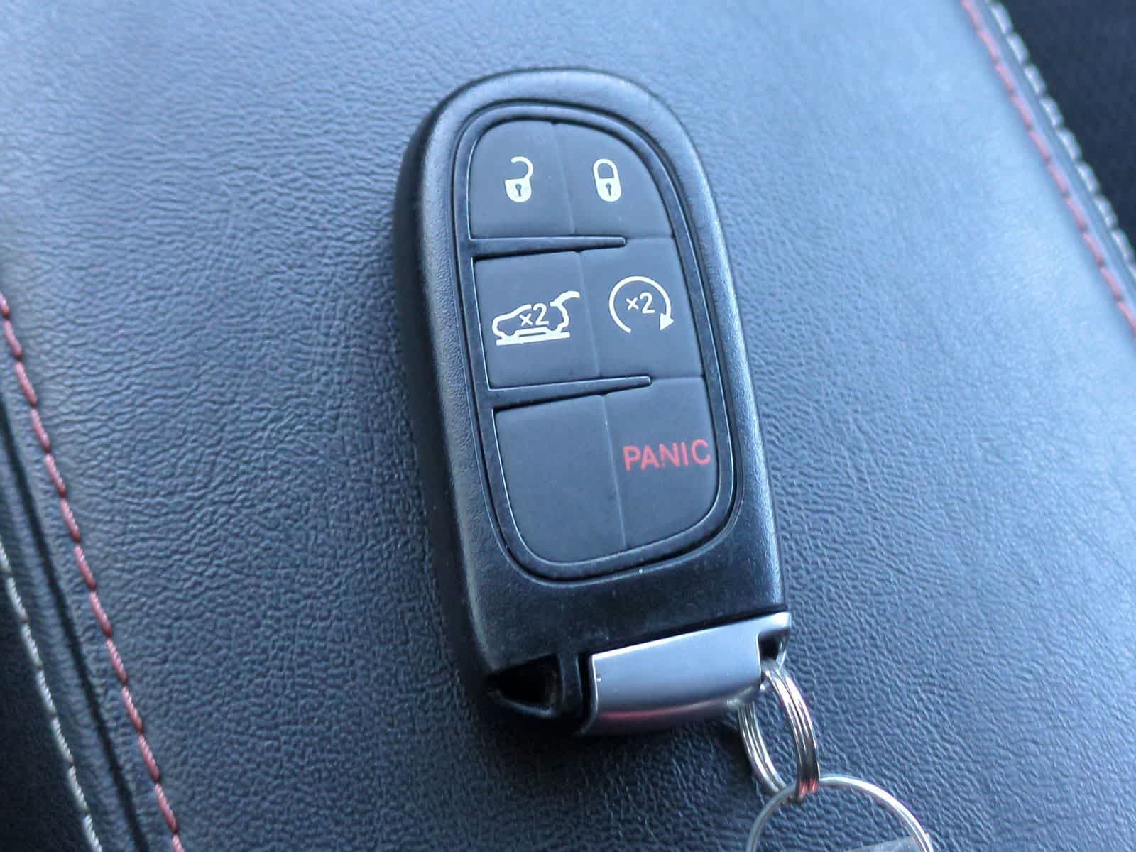 Thumbnail: 2016 Jeep Cherokee - 34
