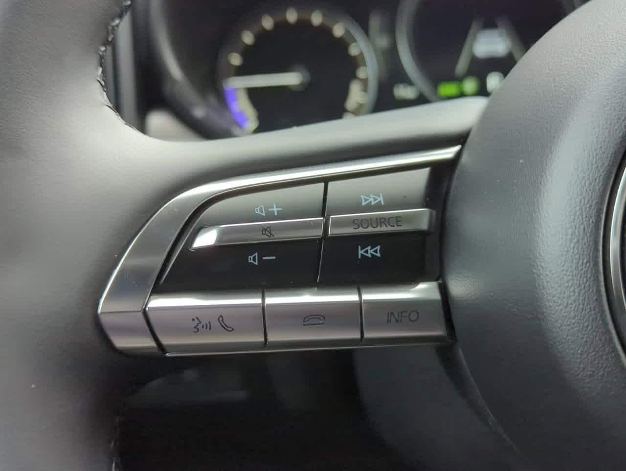 Thumbnail: 2025 Mazda CX-50 - 23