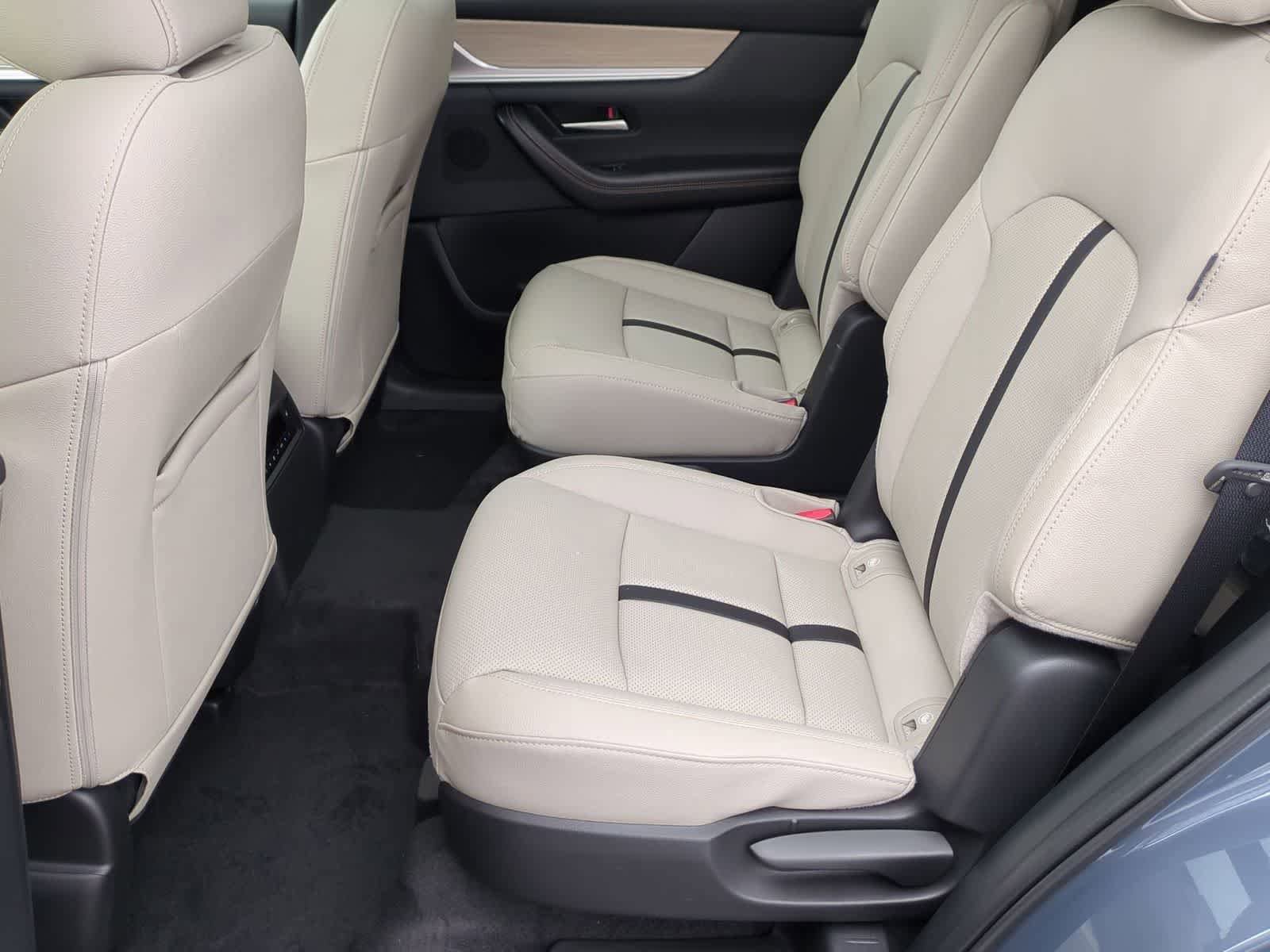 Thumbnail: 2026 Mazda CX-90 - 19