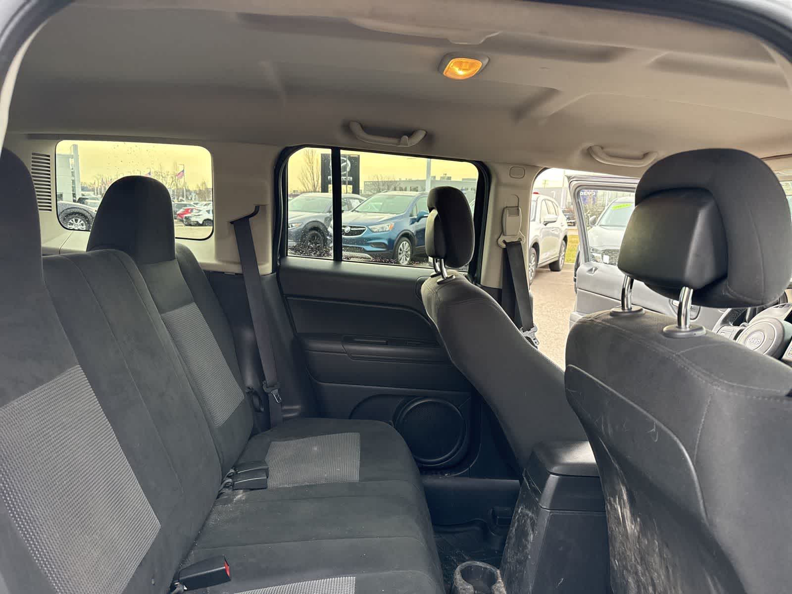 Thumbnail: 2014 Jeep Patriot - 22