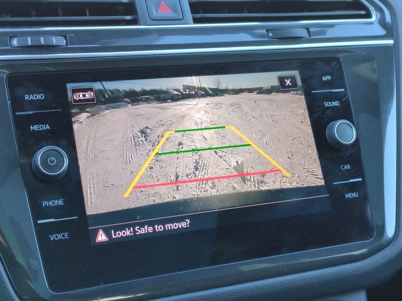 Thumbnail: 2023 Volkswagen Tiguan - 28