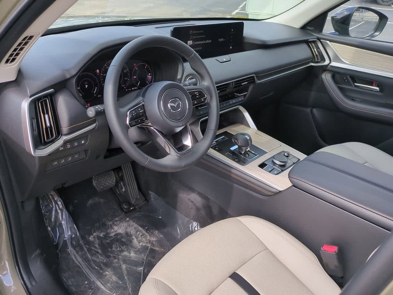 2025 Mazda CX-70 PHEV Premium 2