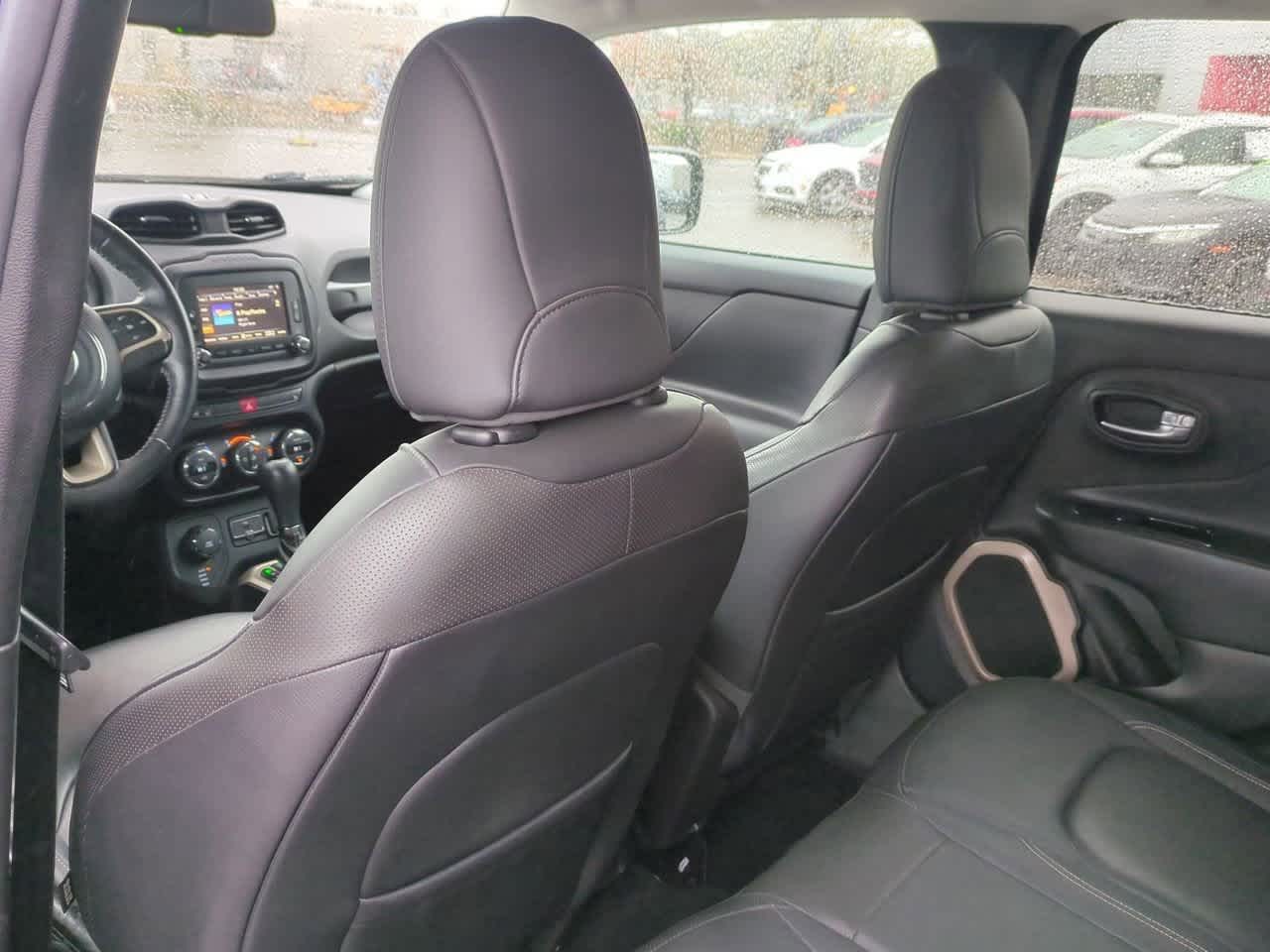 Thumbnail: 2016 Jeep Renegade - 17