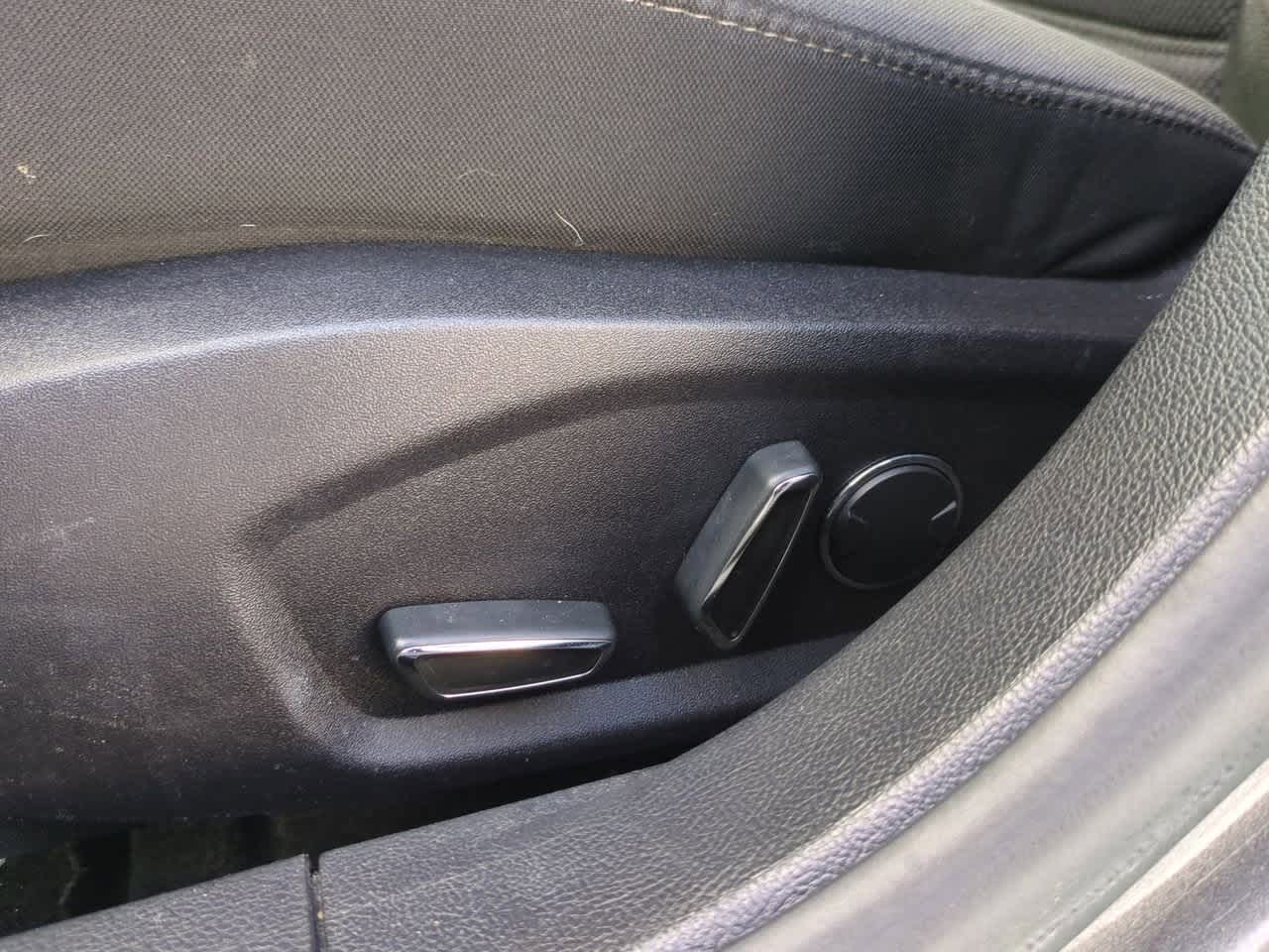 Thumbnail: 2017 Ford Fusion - 16