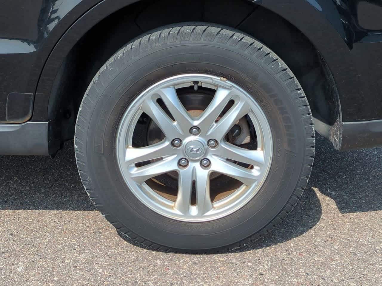 Thumbnail: 2012 Hyundai Santa Fe - 12
