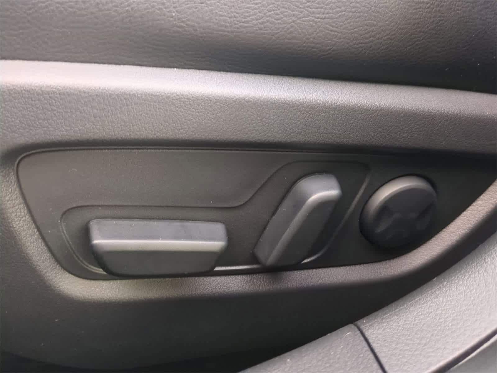 Thumbnail: 2026 Mazda CX-50 - 16