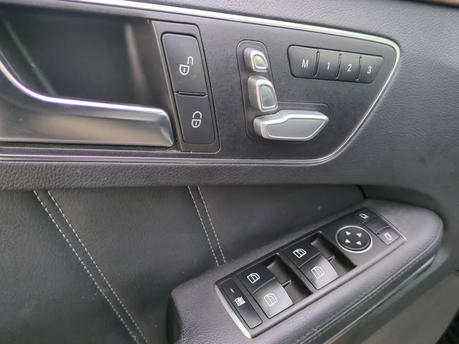 Thumbnail: 2014 Mercedes-Benz E-Class - 16