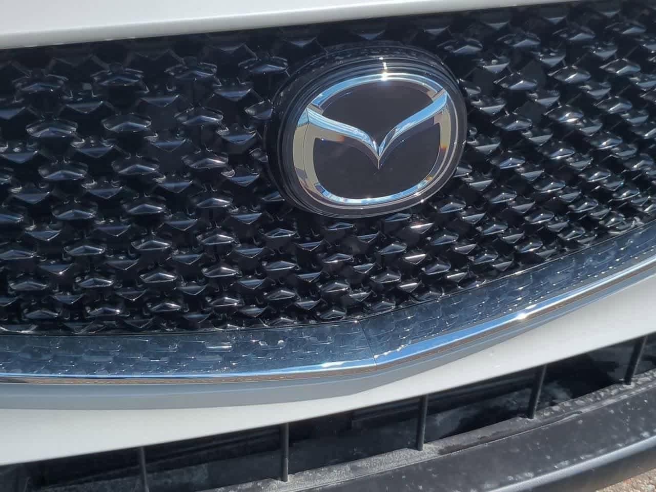 Thumbnail: 2025 Mazda CX-30 - 10