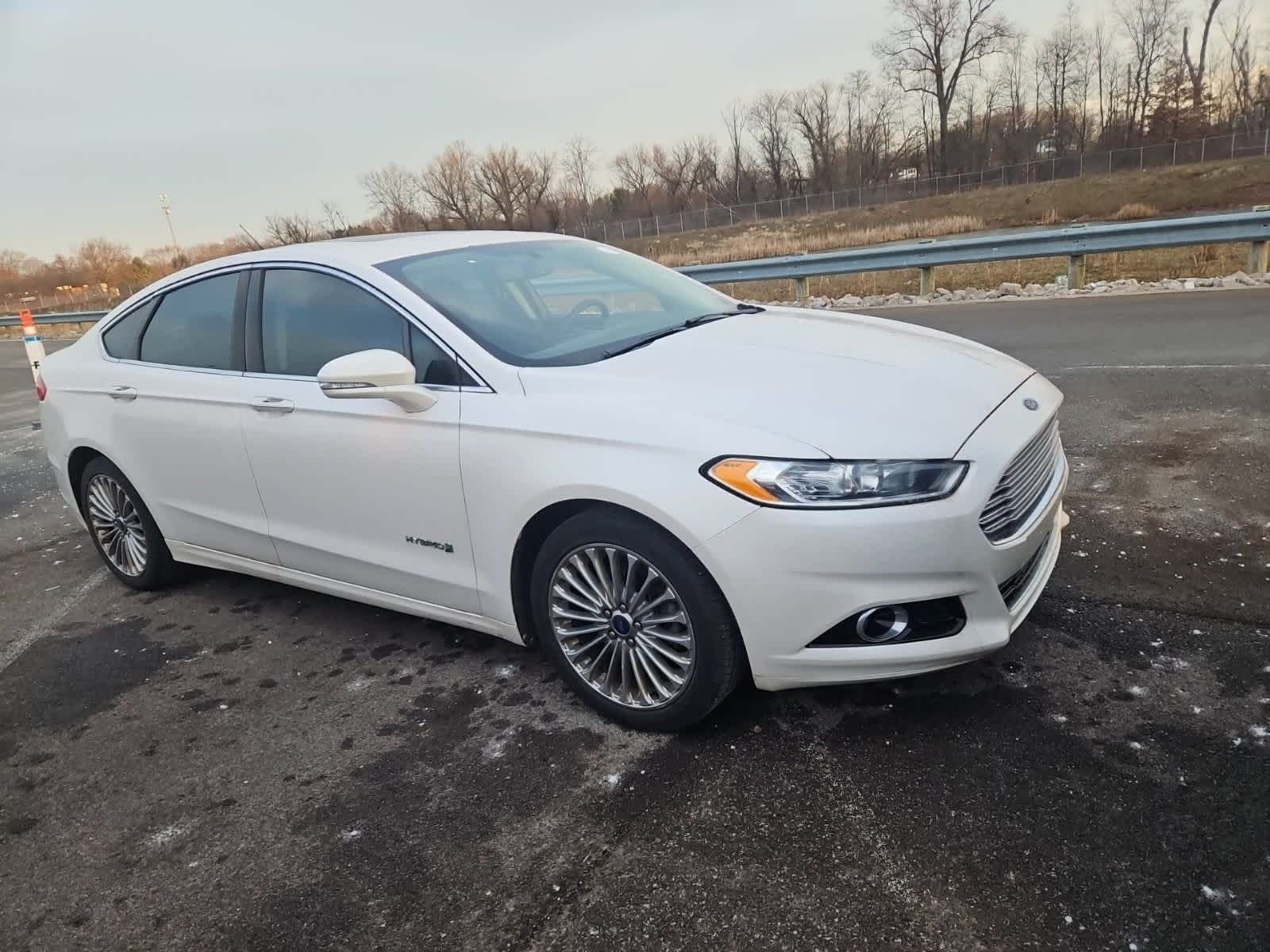 Thumbnail: 2013 Ford Fusion - 3