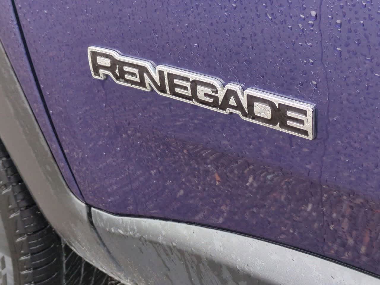 Thumbnail: 2016 Jeep Renegade - 12