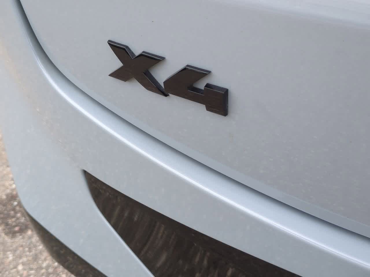 Thumbnail: 2024 BMW X4 - 11