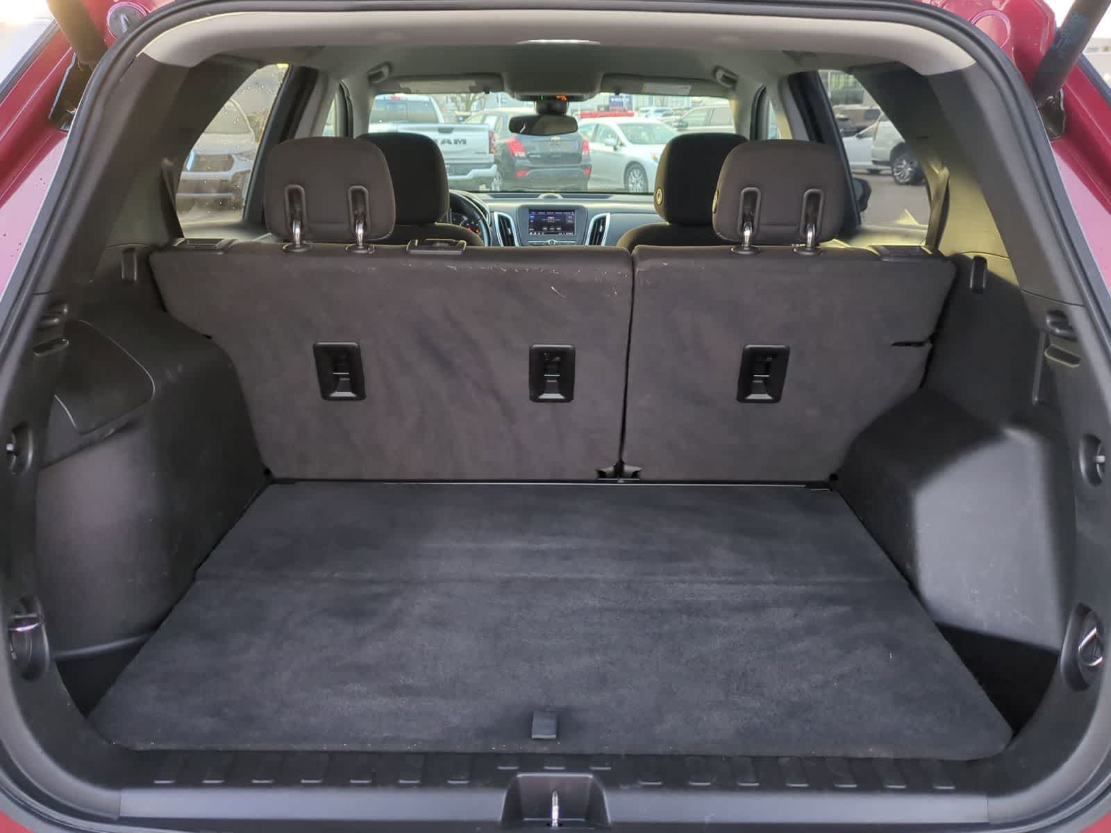 Thumbnail: 2020 Chevrolet Equinox - 31