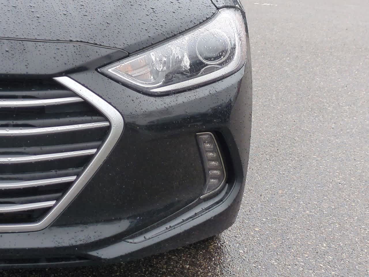 Thumbnail: 2017 Hyundai Elantra - 10