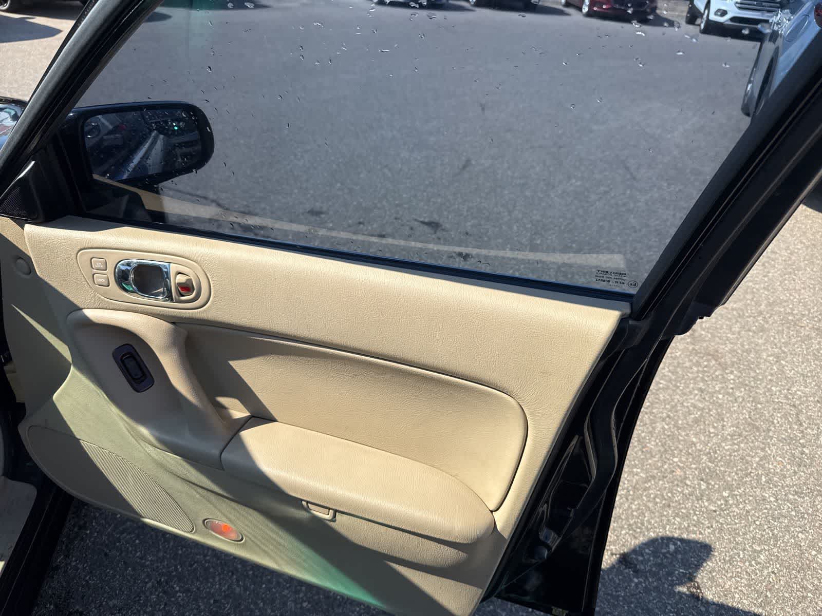 Thumbnail: 2002 Mazda Millenia - 26