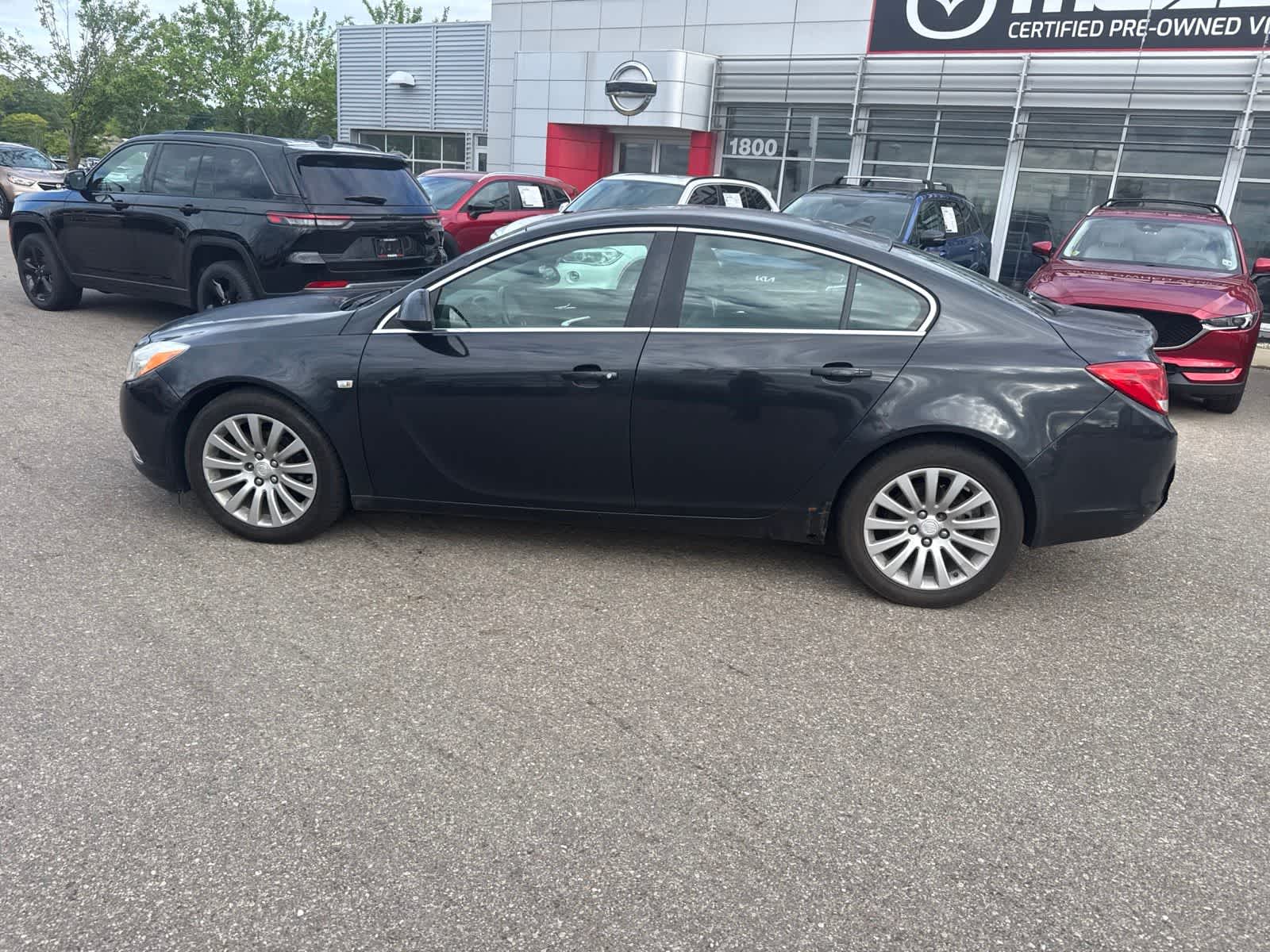 Thumbnail: 2011 Buick Regal - 8