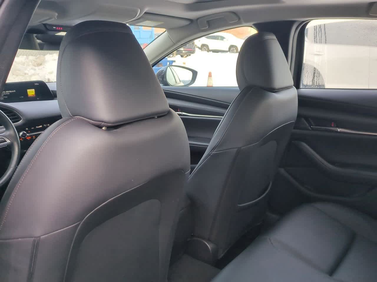 Thumbnail: 2021 Mazda Mazda3 - 17