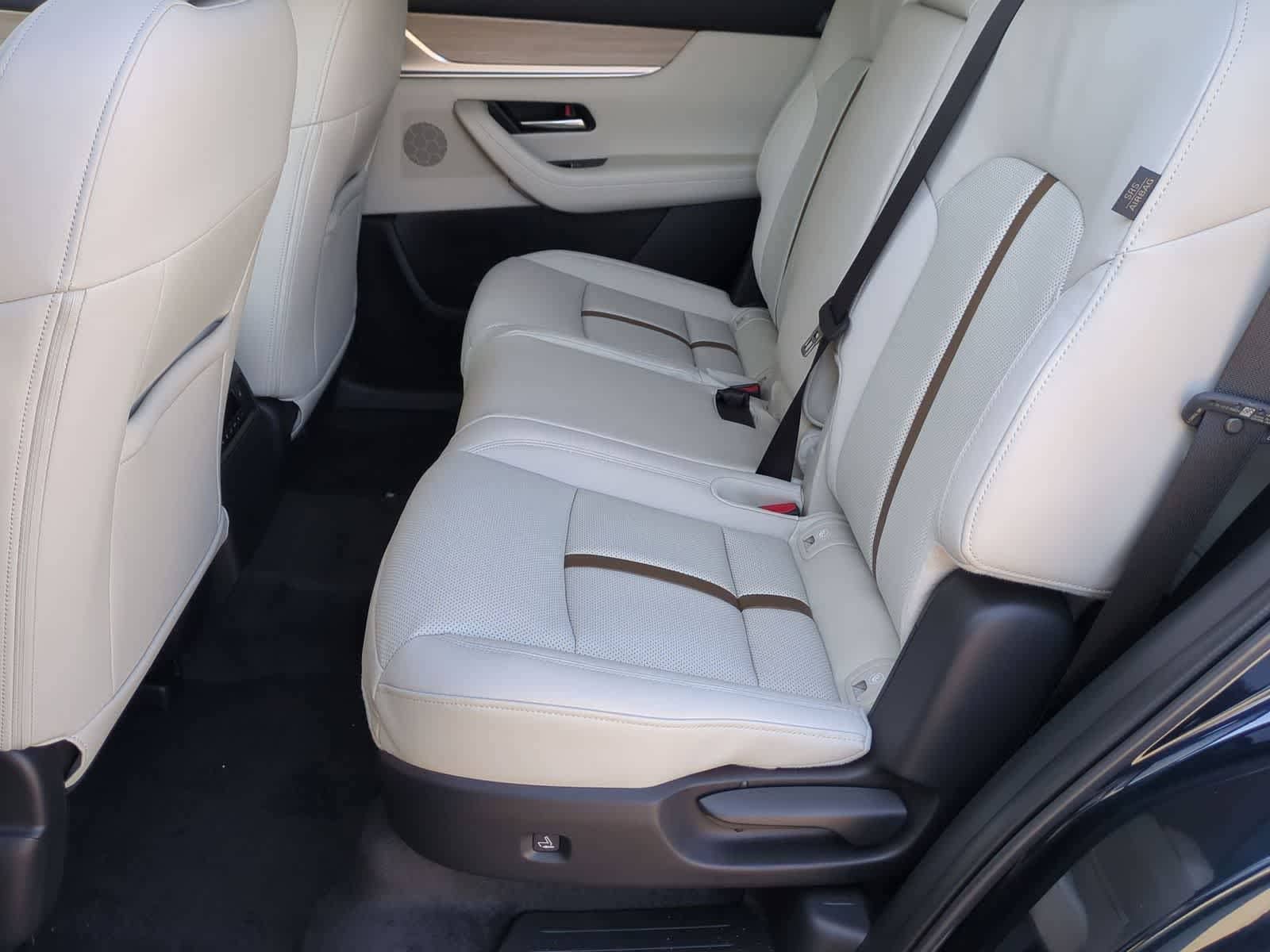 Thumbnail: 2026 Mazda CX-90 - 19