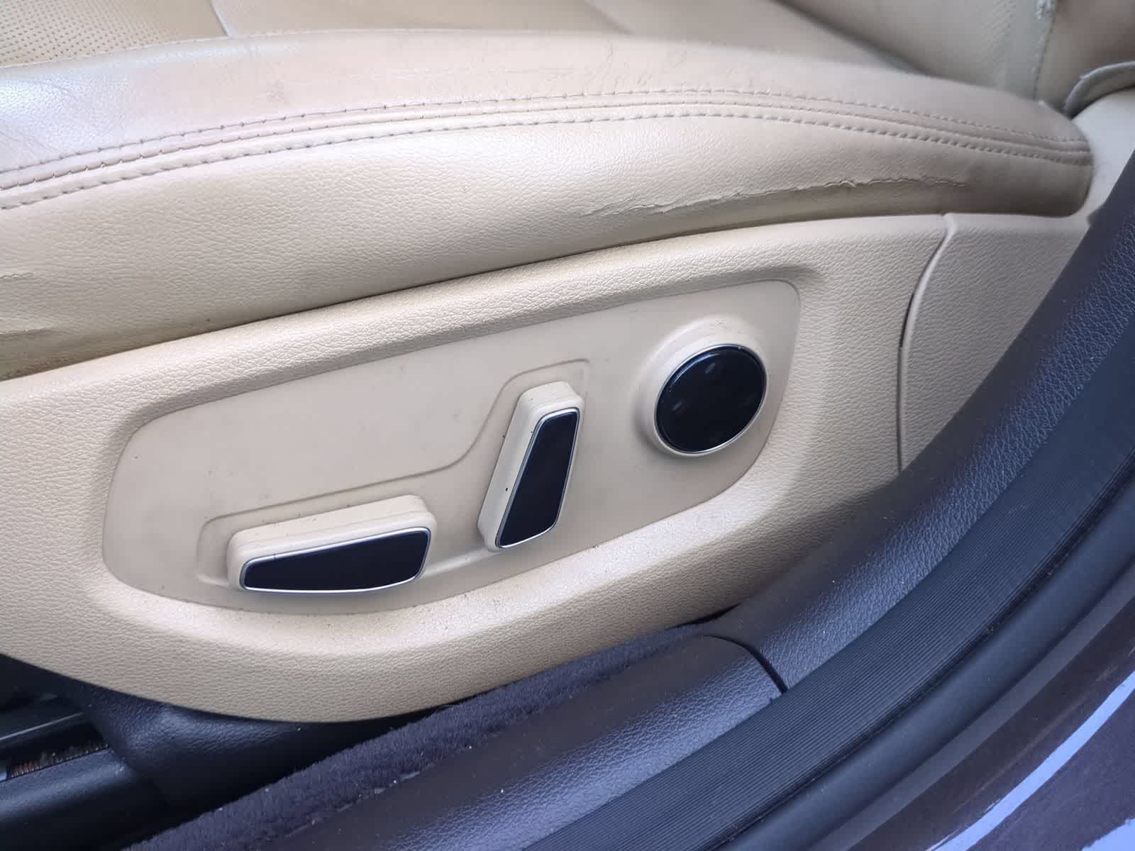 Thumbnail: 2015 Hyundai Genesis - 17