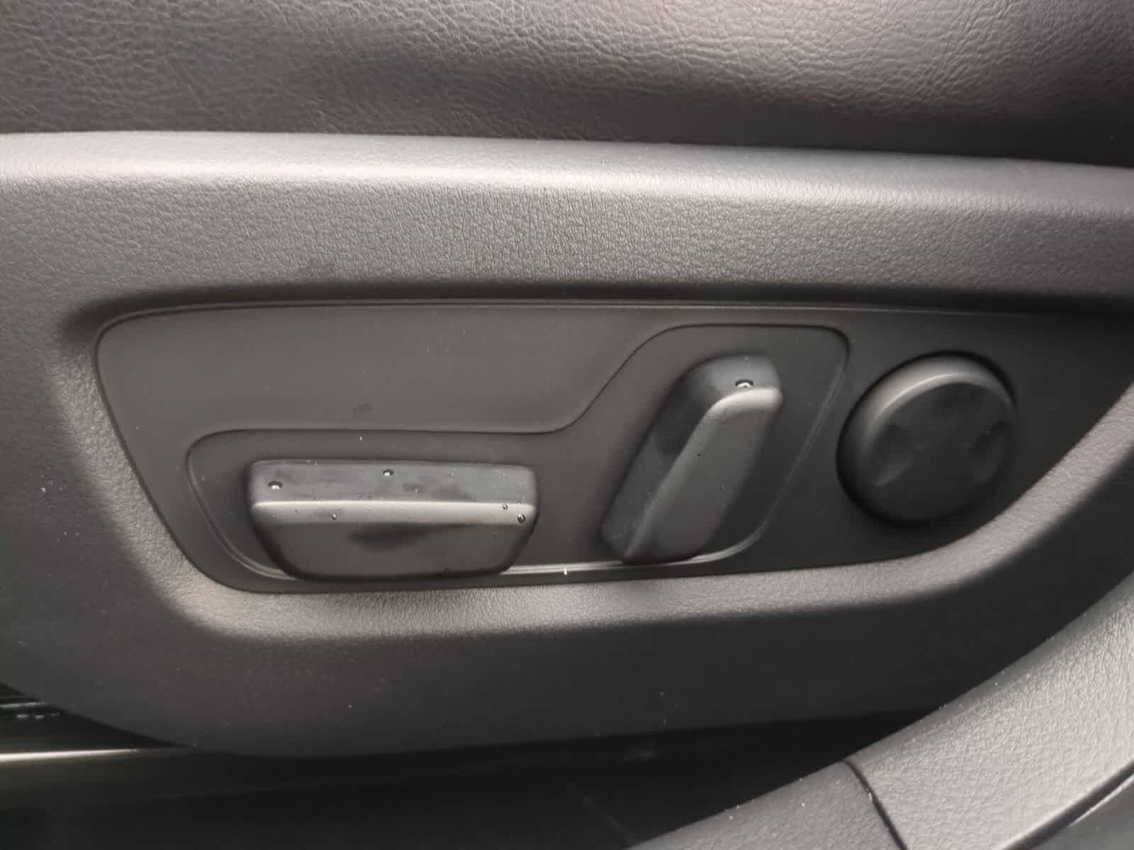 Thumbnail: 2026 Mazda CX-50 - 16