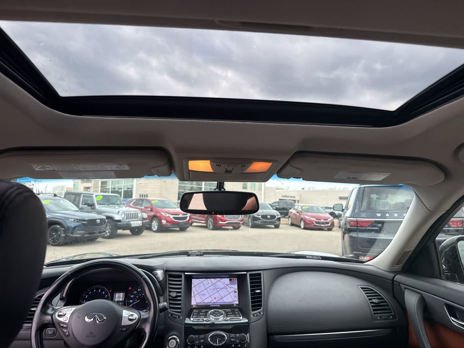 Thumbnail: 2012 INFINITI FX35 - 12