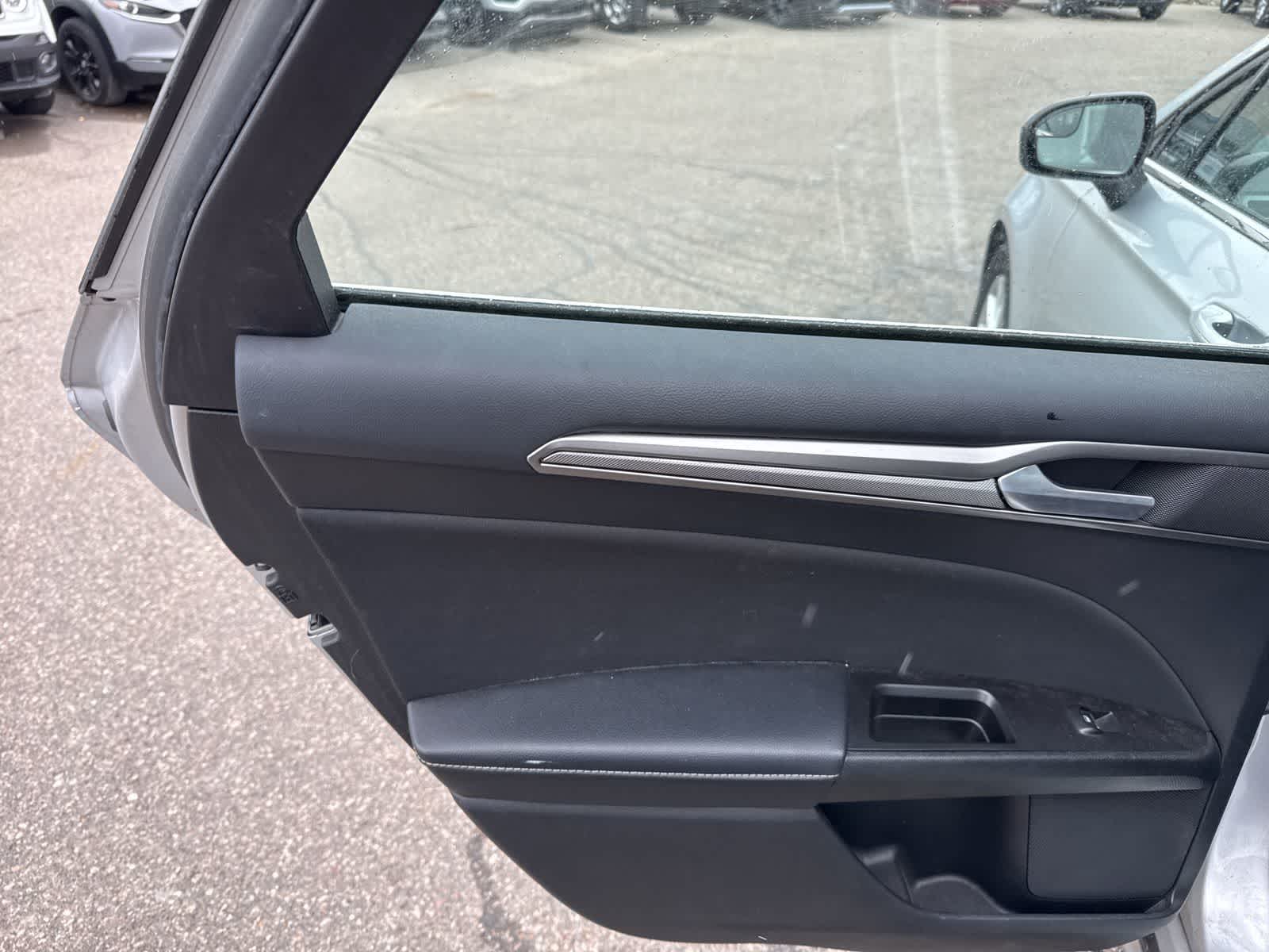 Thumbnail: 2017 Ford Fusion - 18