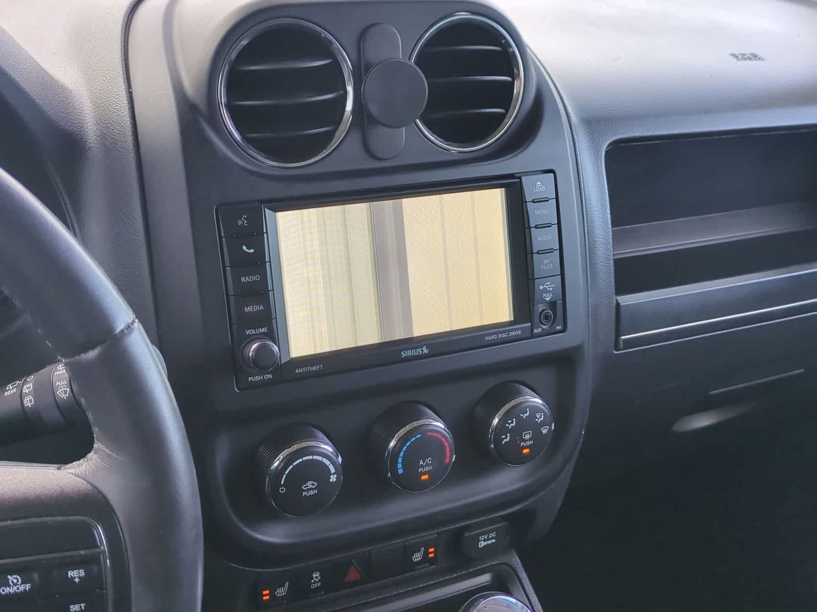 Thumbnail: 2016 Jeep Patriot - 29