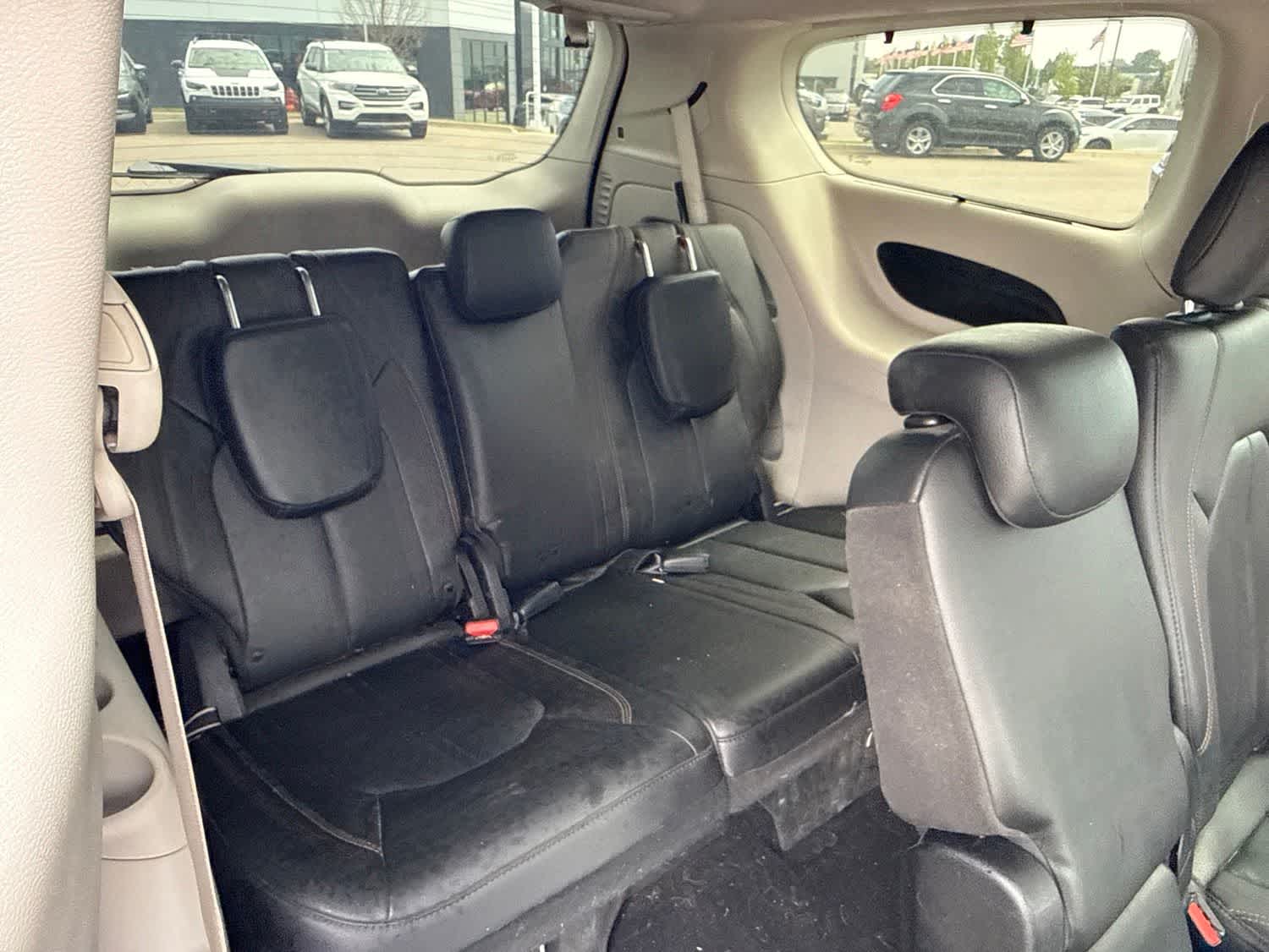 Thumbnail: 2019 Chrysler Pacifica - 24