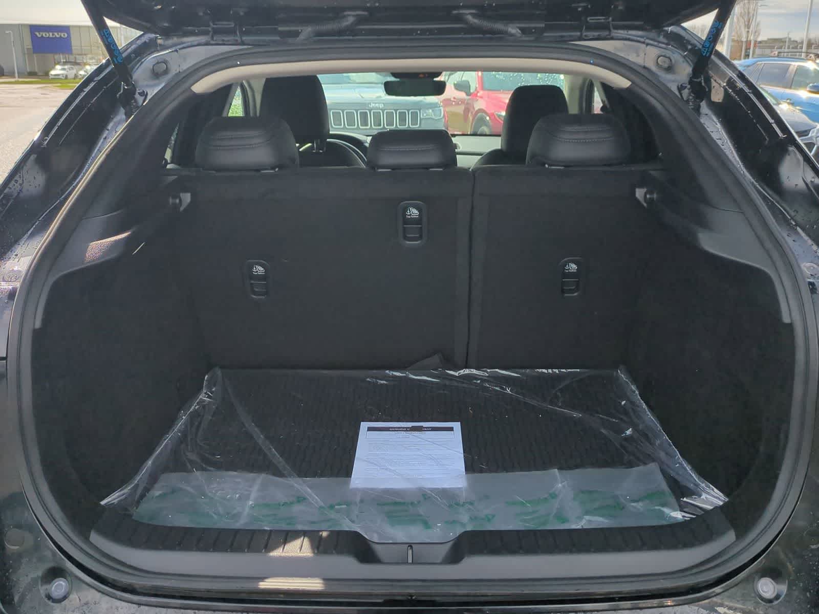 Thumbnail: 2023 Mazda CX-30 - 31