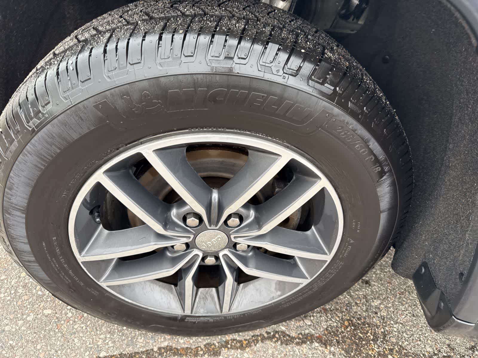 Thumbnail: 2018 Jeep Grand Cherokee - 9