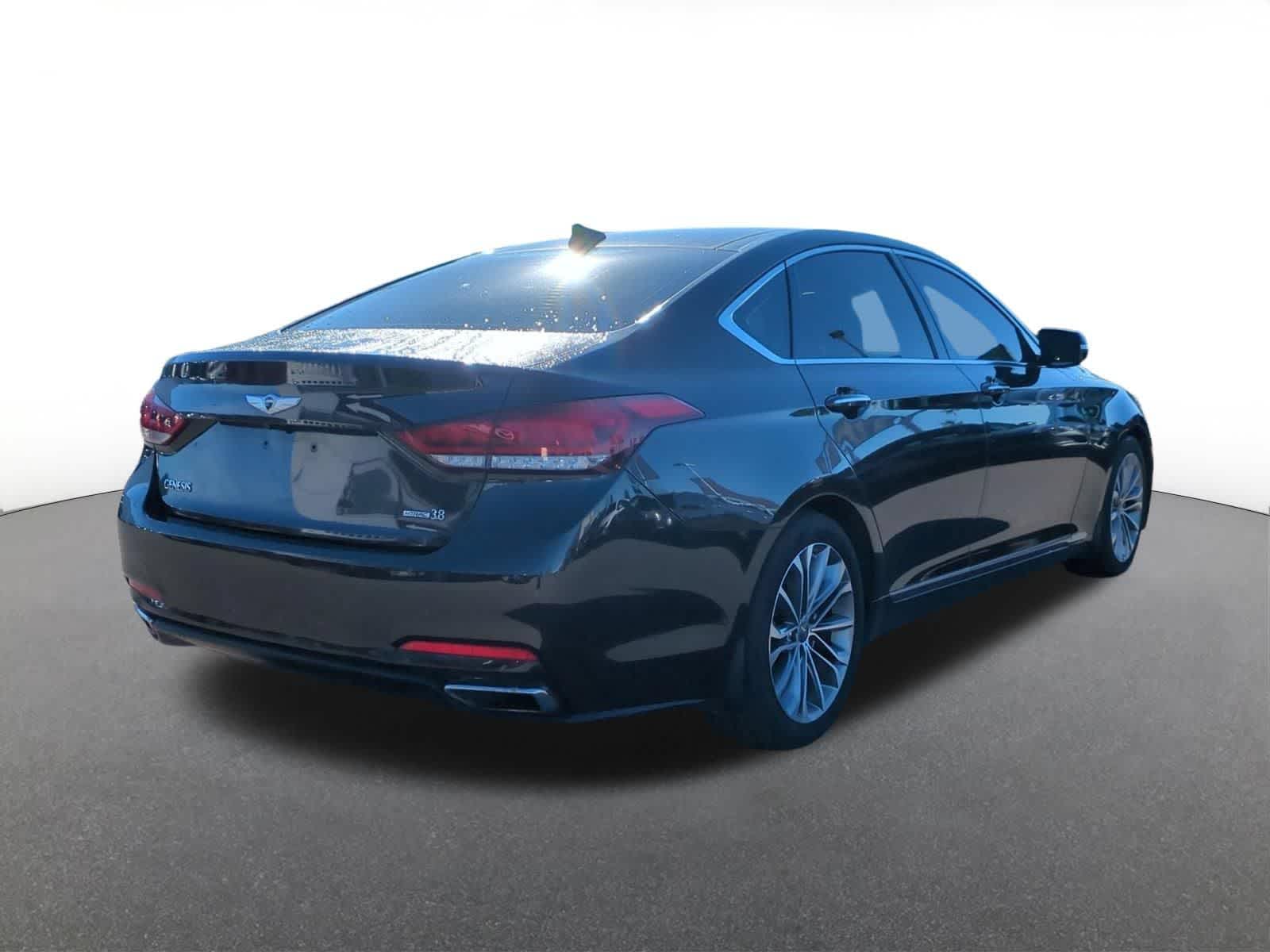 Thumbnail: 2015 Hyundai Genesis - 6
