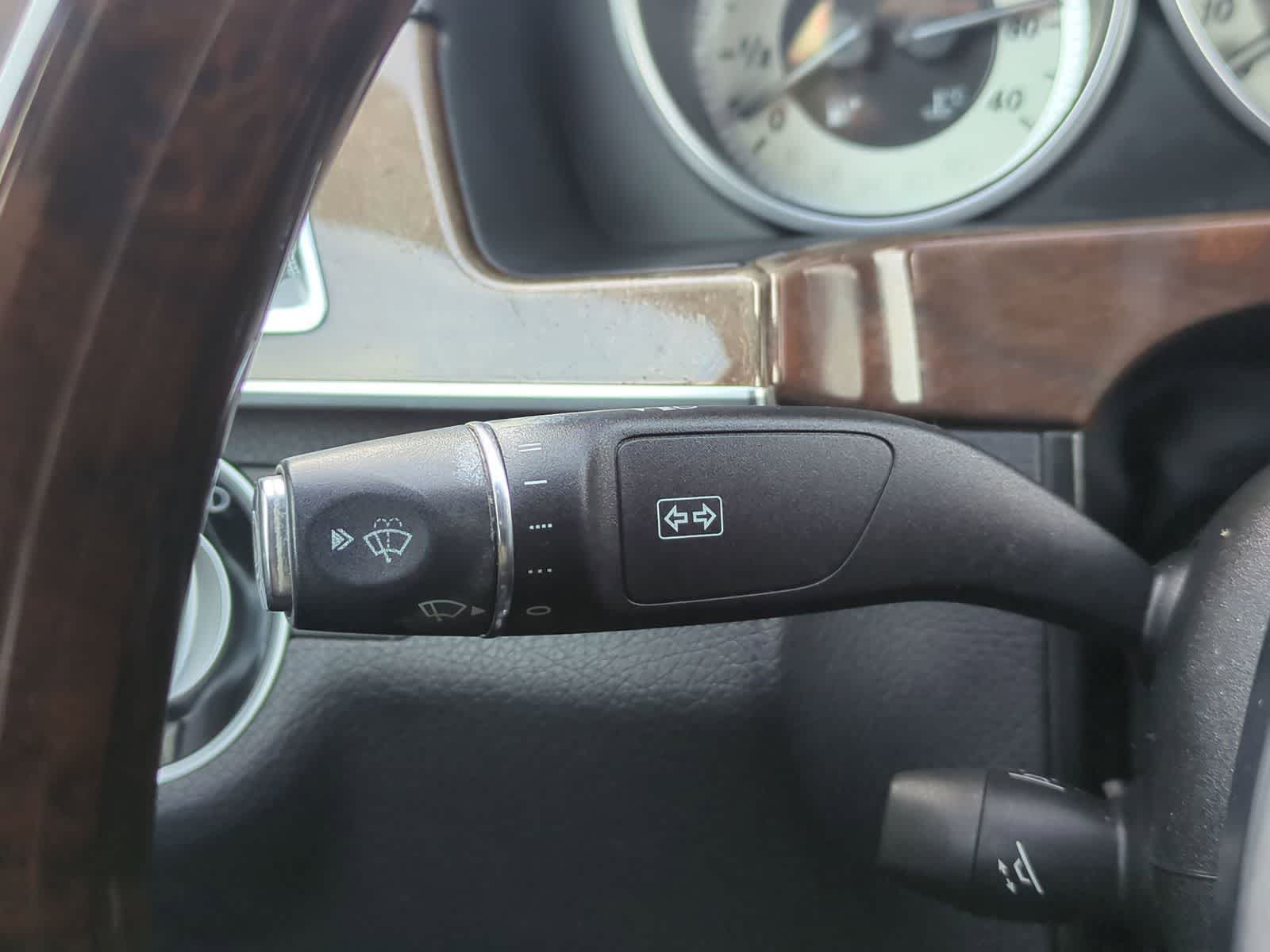 Thumbnail: 2014 Mercedes-Benz E-Class - 26