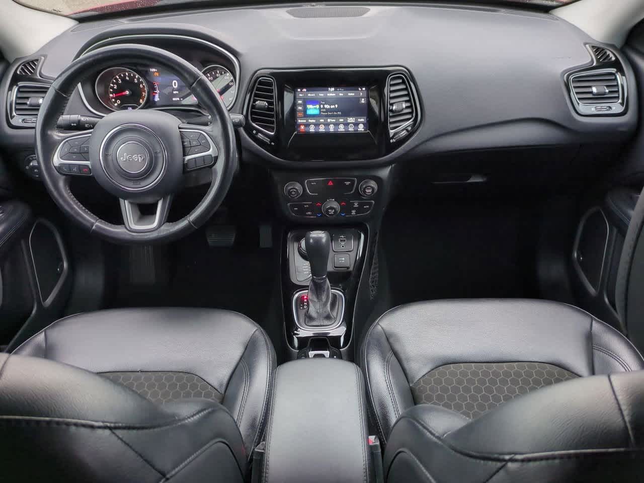 Thumbnail: 2020 Jeep Compass - 14