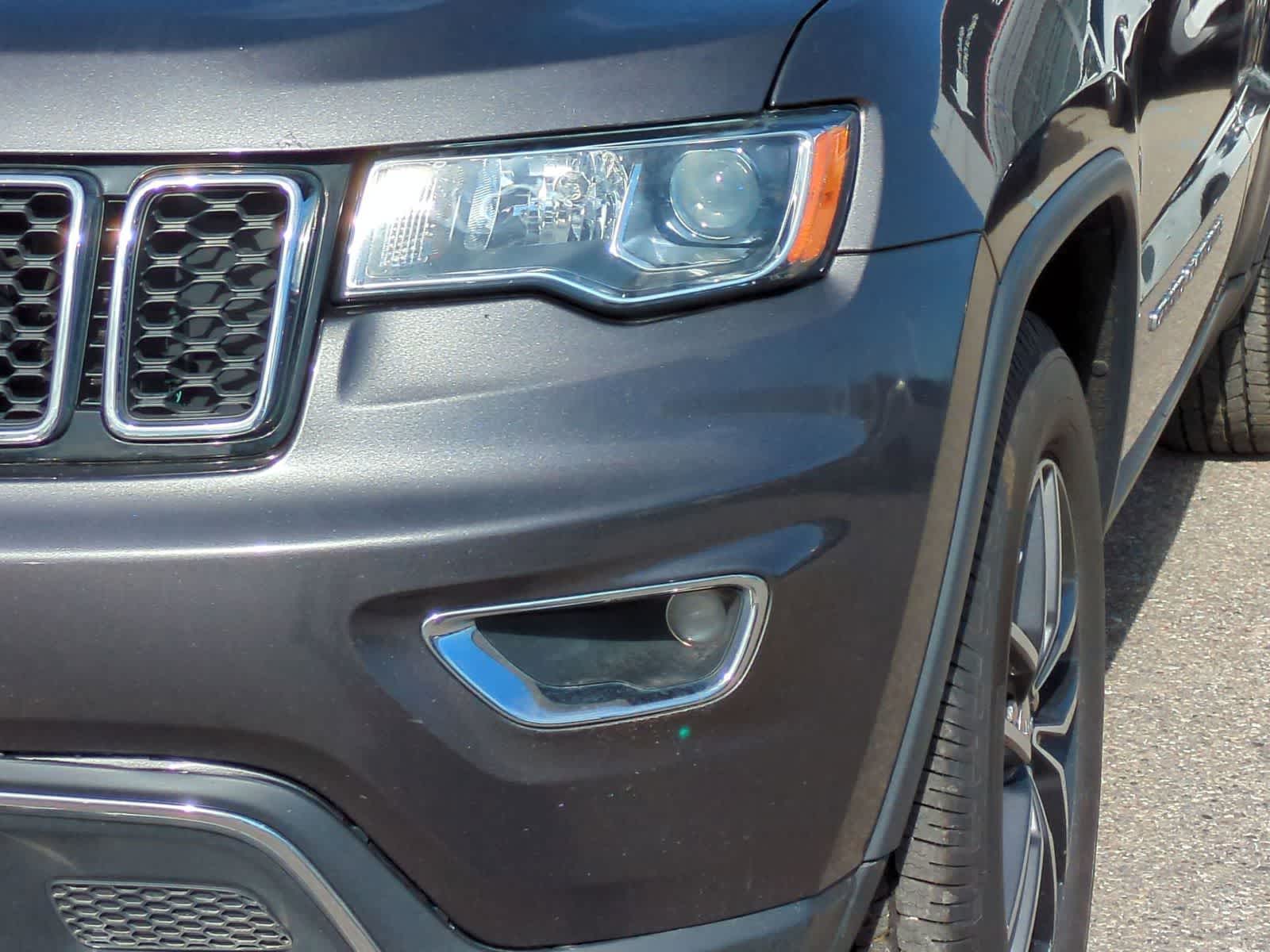 Thumbnail: 2018 Jeep Grand Cherokee - 10