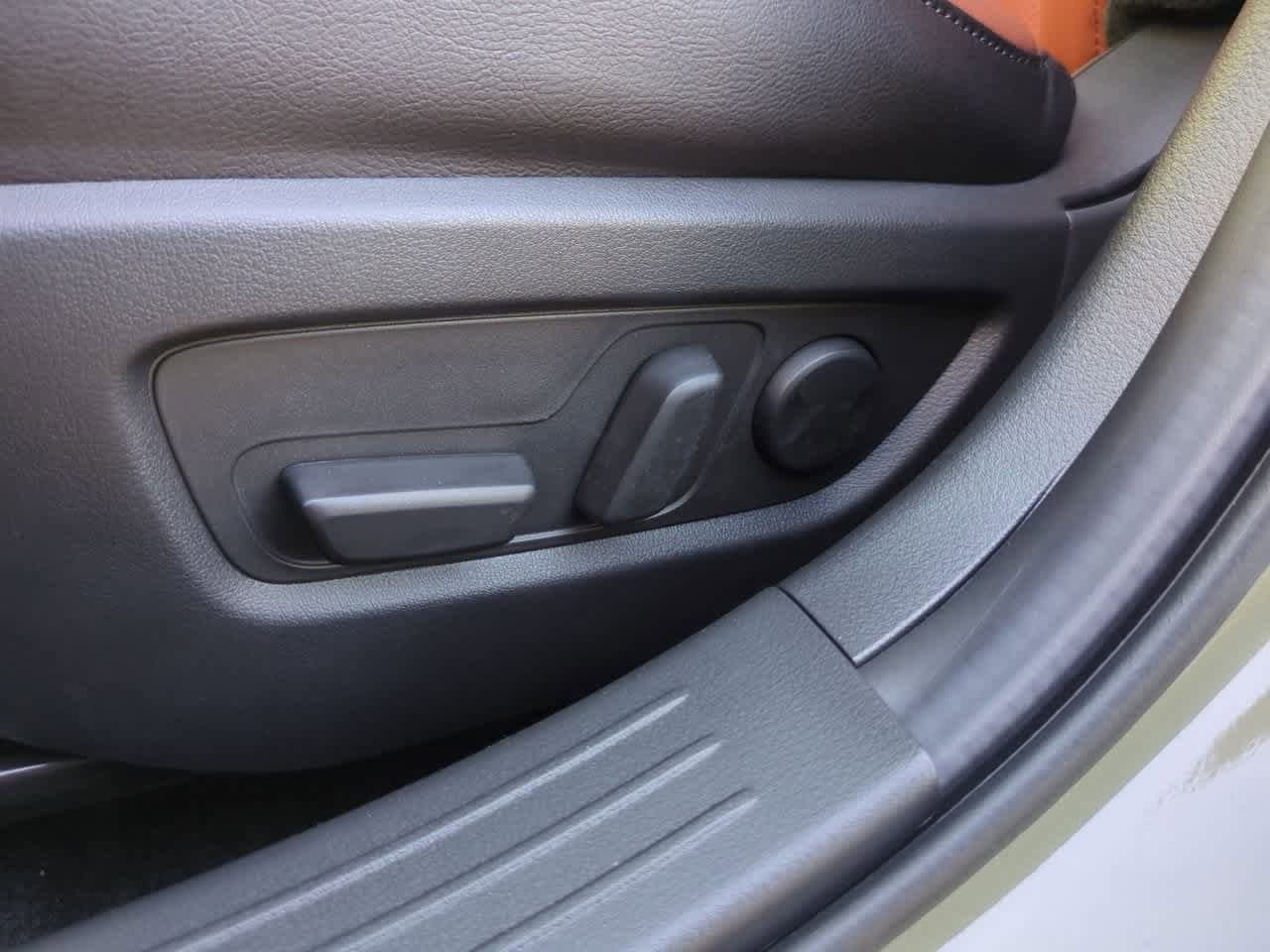 Thumbnail: 2025 Mazda CX-50 - 16