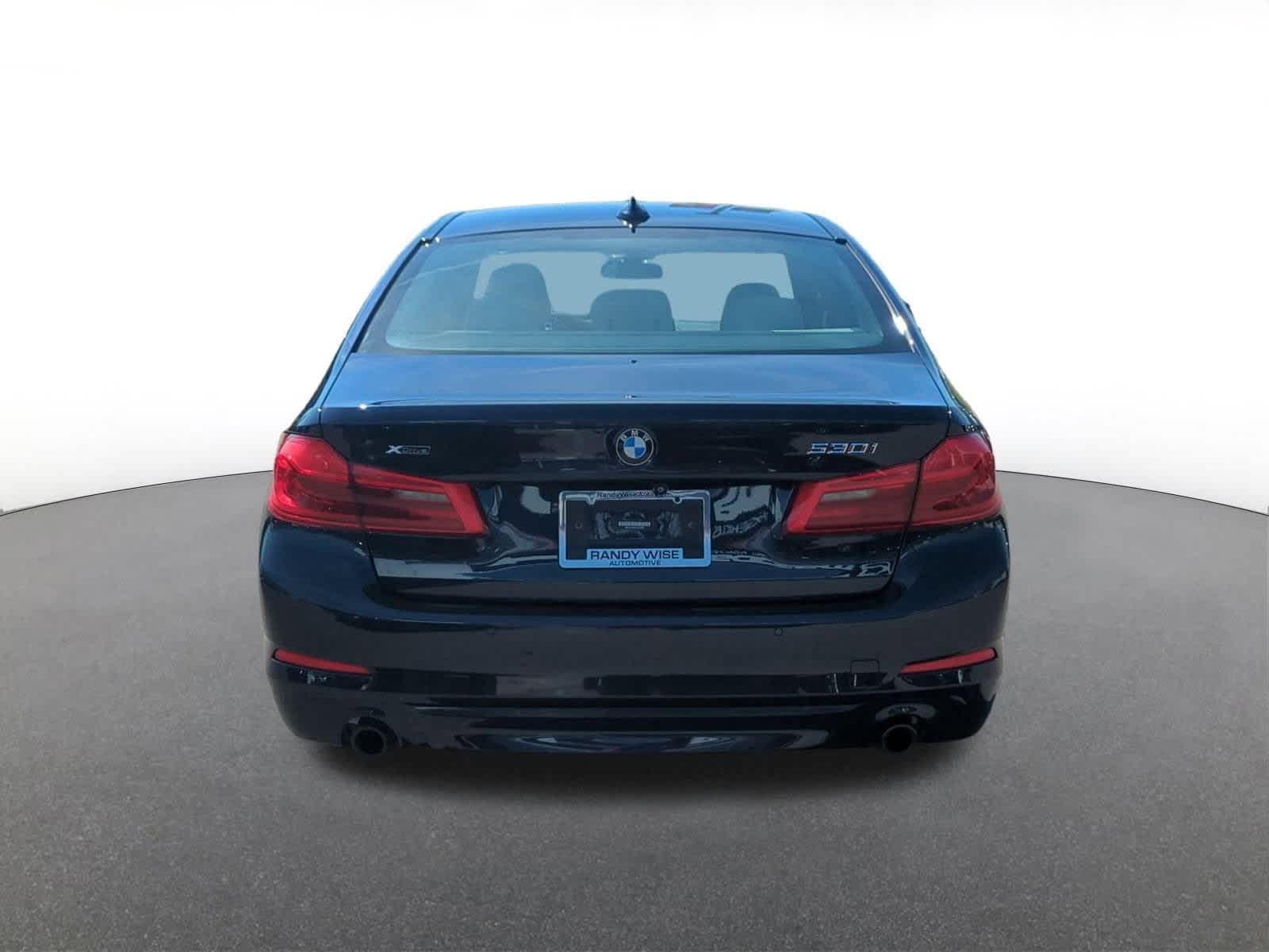 Thumbnail: 2018 BMW 5 Series - 5