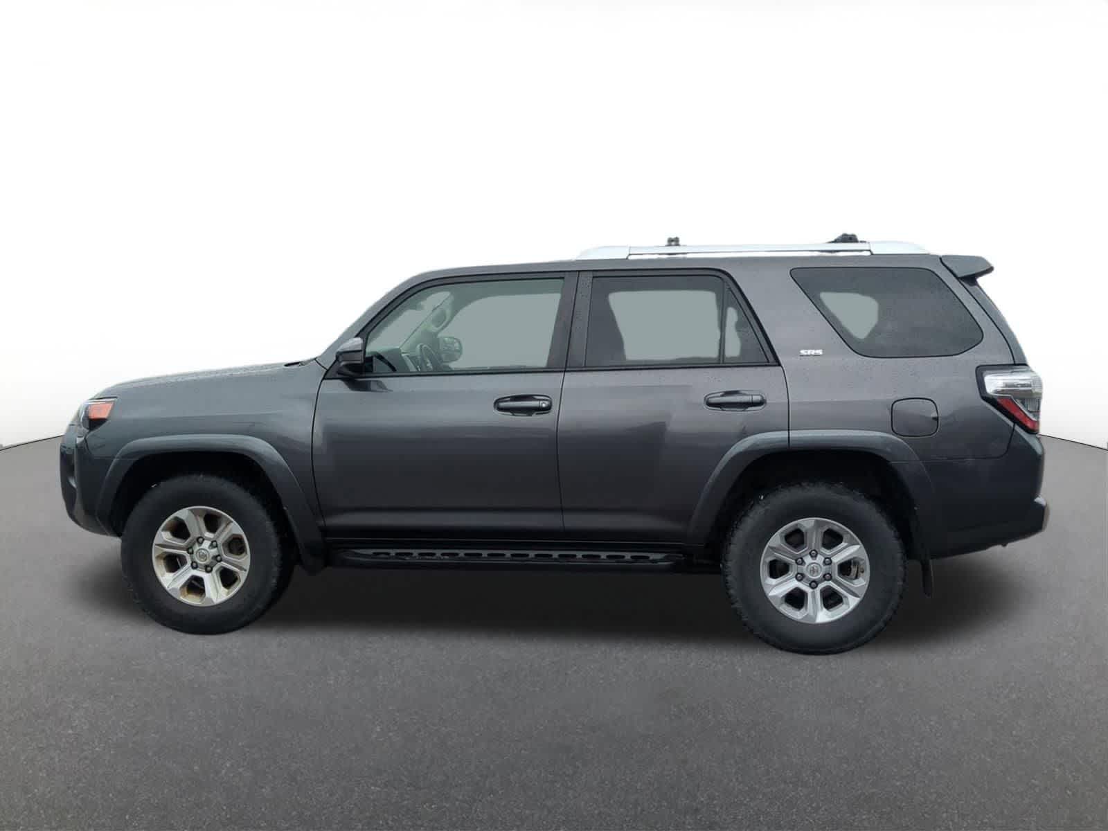 Thumbnail: 2014 Toyota 4Runner - 3