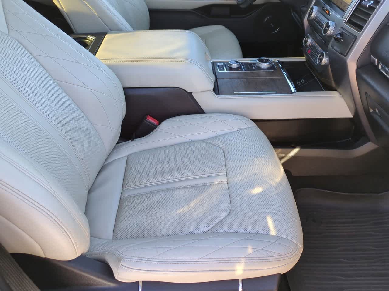 Thumbnail: 2018 Ford Expedition - 24