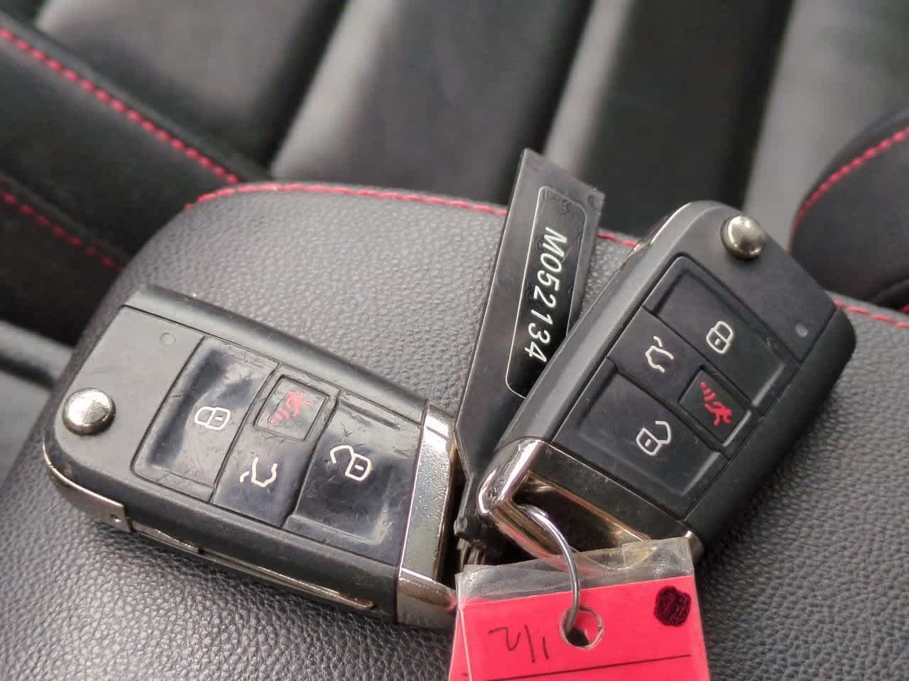 Thumbnail: 2016 Volkswagen Golf - 34